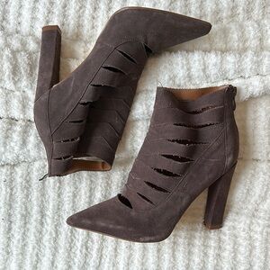 steve madden suede heeled boots
